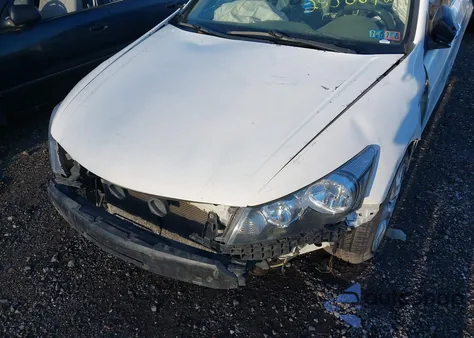 2010 Honda Accord 3.5 Ex-L из США, поврежденный, VIN 1HGCP3F8XAA016985